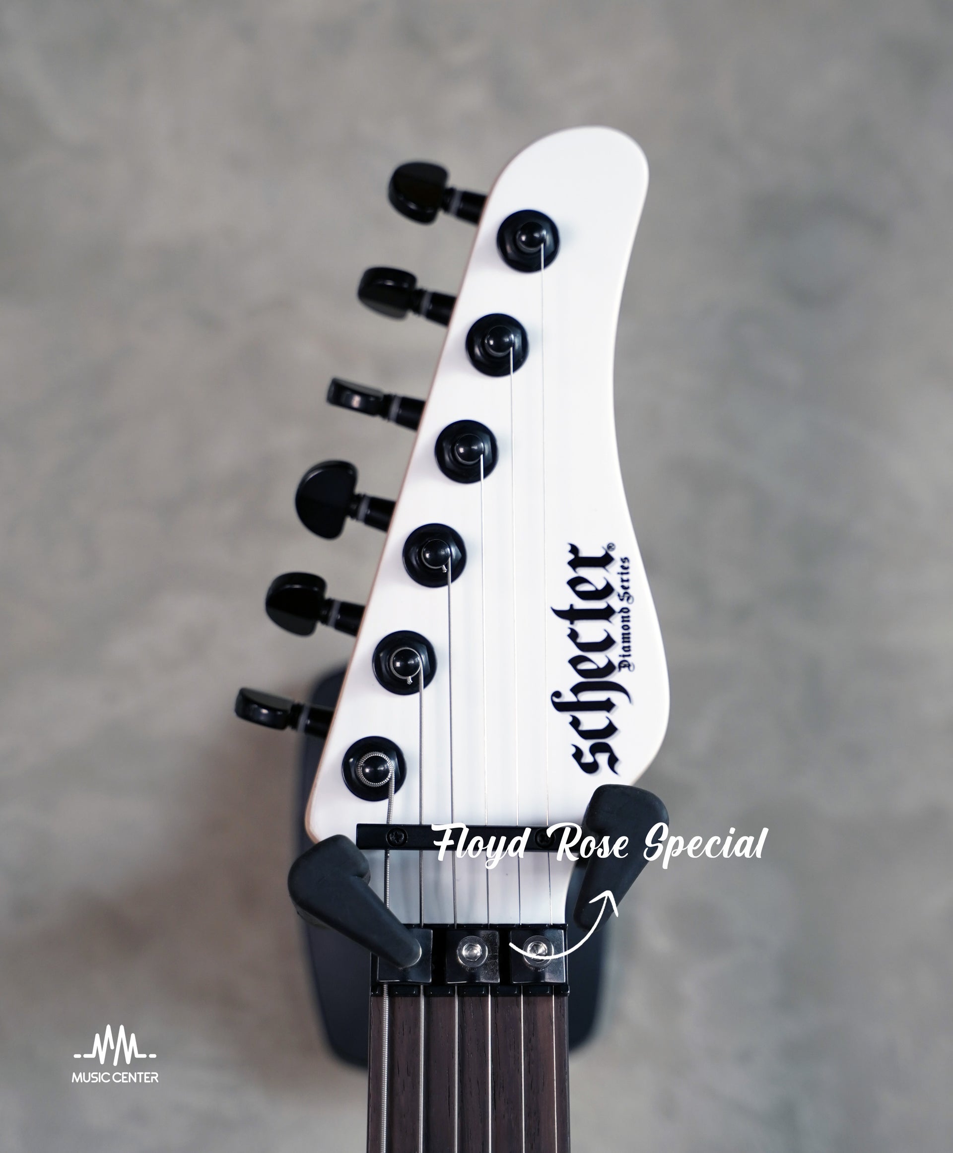 Schecter Sun Valley Super Shredder FR Stratocaster, White